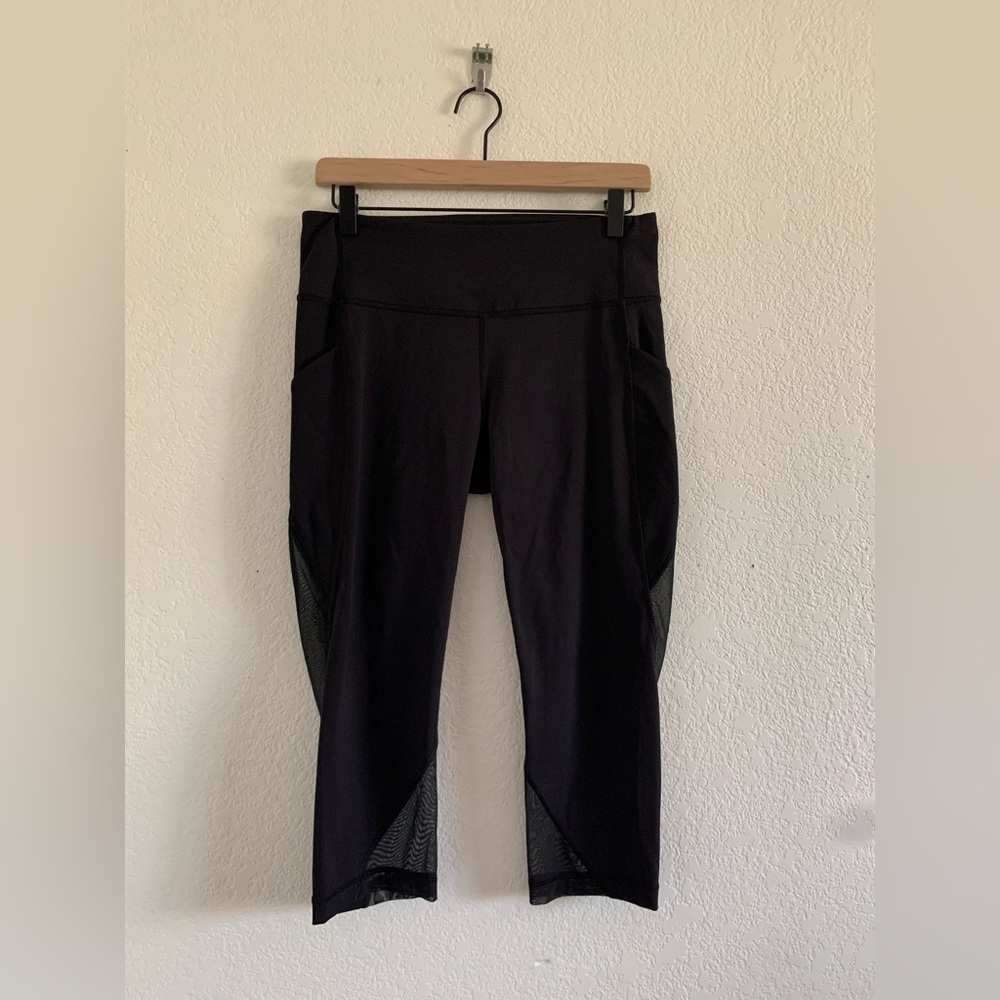Lululemon Women’s Size 8 Sweat Your Heart Out Crop Black Athleisure Yoga